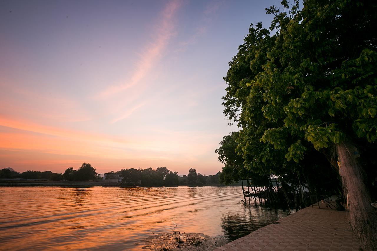 The Zeit River Kwai Kanchanaburi Exterior photo